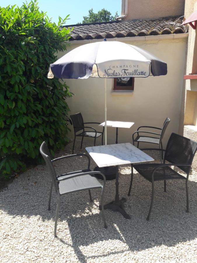 Le Clos Des Dryades S Vers  Luaran gambar